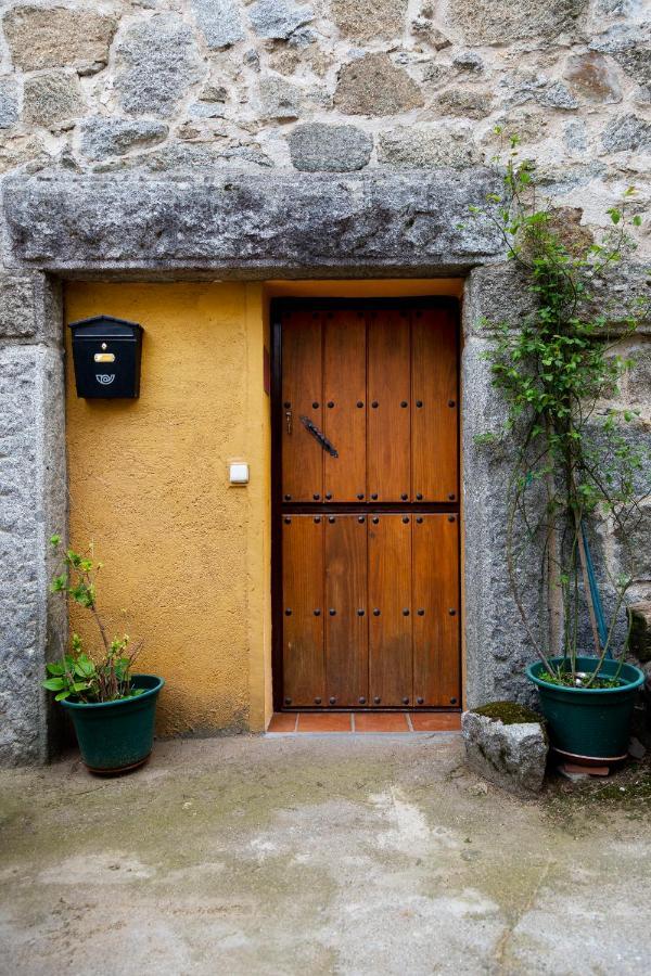 La Higuera Villa Villarejo del Valle Bagian luar foto